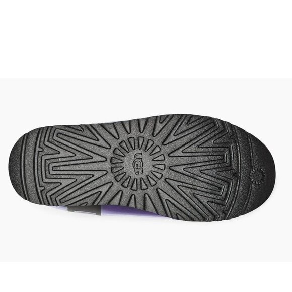 UGG Men Gatson Waterproof Chelsea Boot - Picture 5 of 9